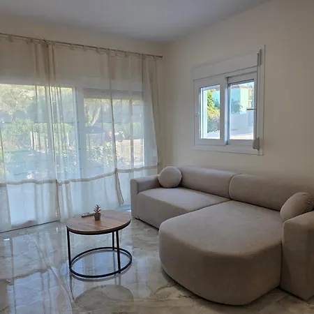 Apartment Blv Tsoukaládhes