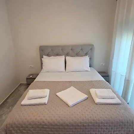 Blv * Tsoukaládhes